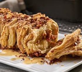 Pull-Apart Loaf with Maple Bacon image